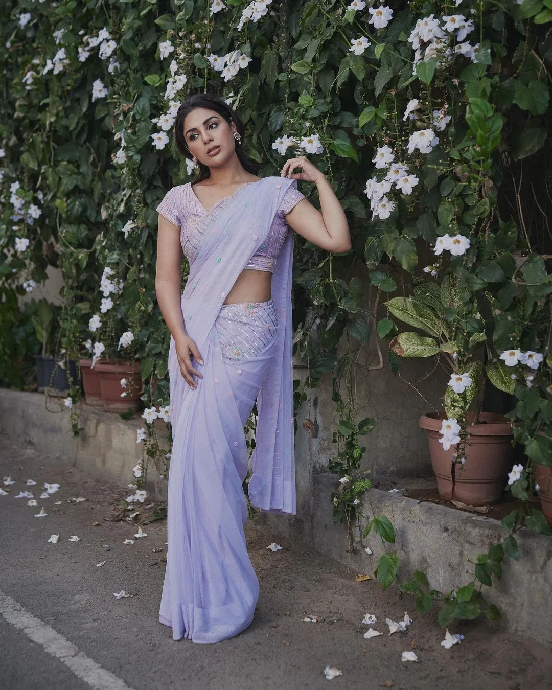 Malayalam Girl Samyuktha Menon Images in Violet Saree